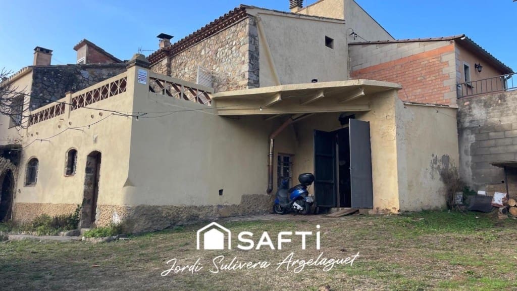 3 Zimmer Reihenhaus zu verkaufen in Girona Stadt mit Garage - 480.000 € (Ref: 9481121)