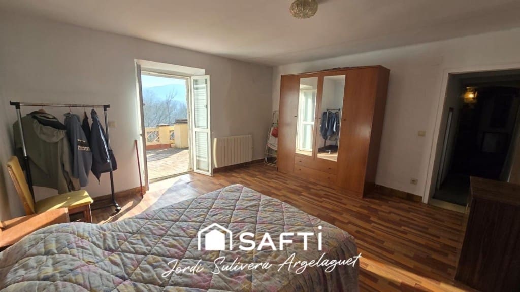 3 Zimmer Reihenhaus zu verkaufen in Girona Stadt mit Garage - 480.000 € (Ref: 9481121)