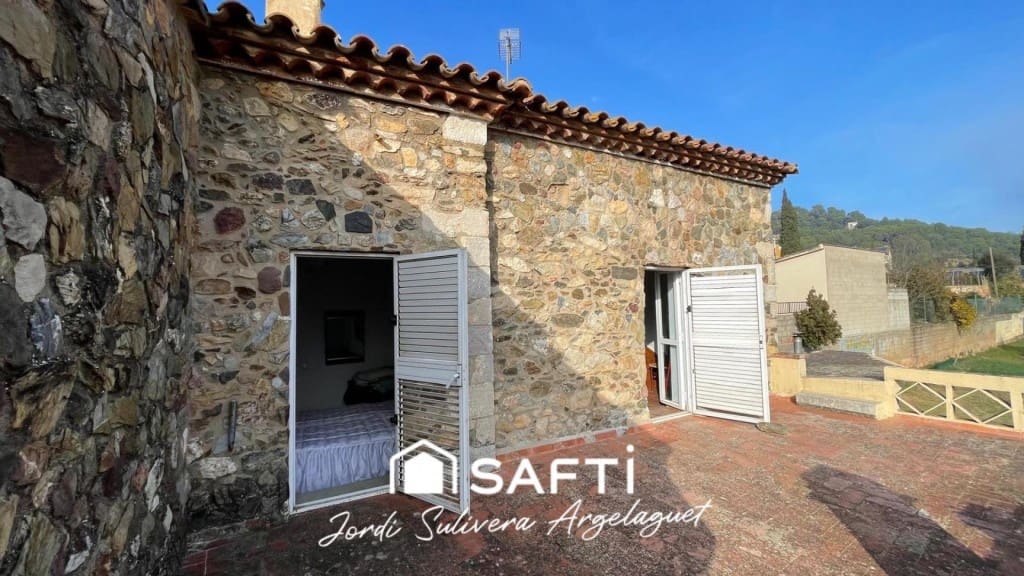 3 Zimmer Reihenhaus zu verkaufen in Girona Stadt mit Garage - 480.000 € (Ref: 9481121)