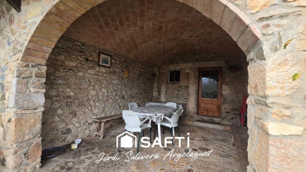 3 Zimmer Reihenhaus zu verkaufen in Girona Stadt mit Garage - 480.000 € (Ref: 9481121)