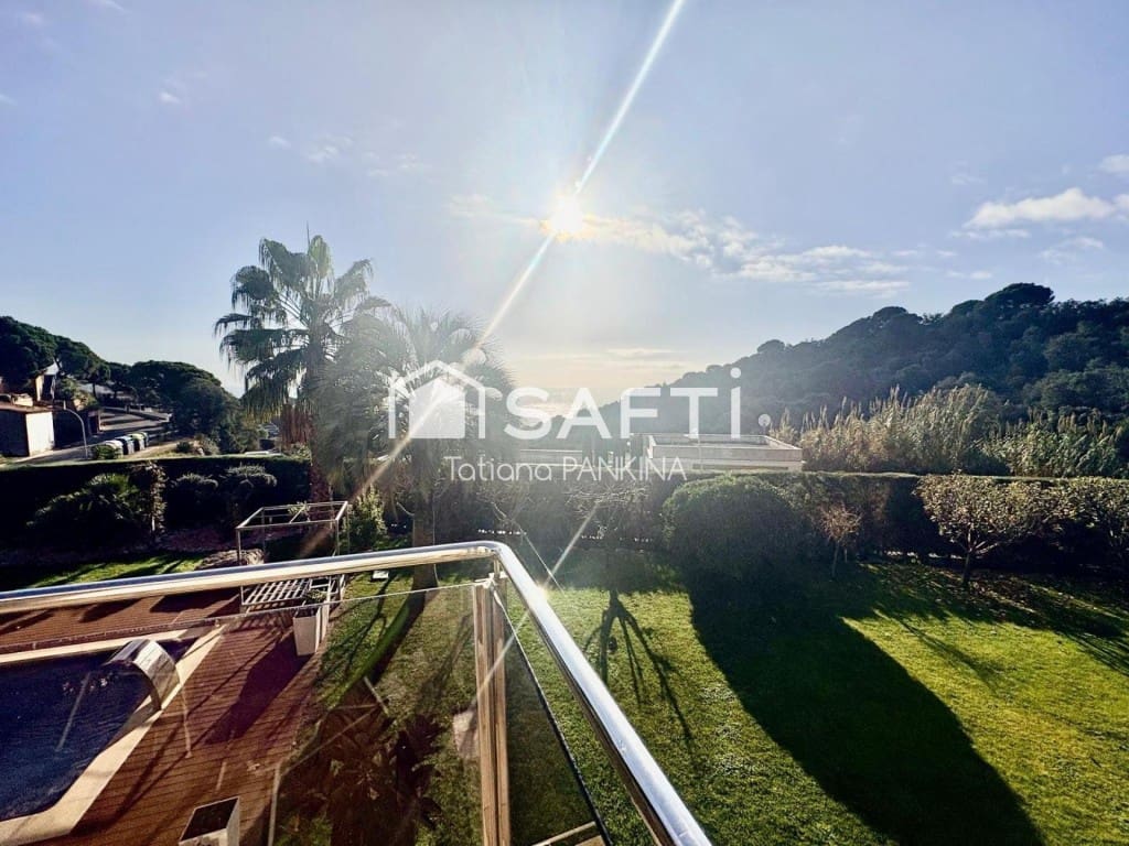 5 soverom Rekkehus til salgs i Tossa de Mar med svømmebasseng garasje - € 2 500 000 (Ref: 9481123)