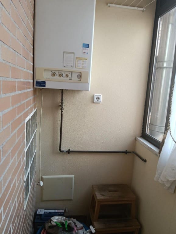 4 bedroom Flat for sale in Valencia de Don Juan with garage - € 155,000 (Ref: 9481124)