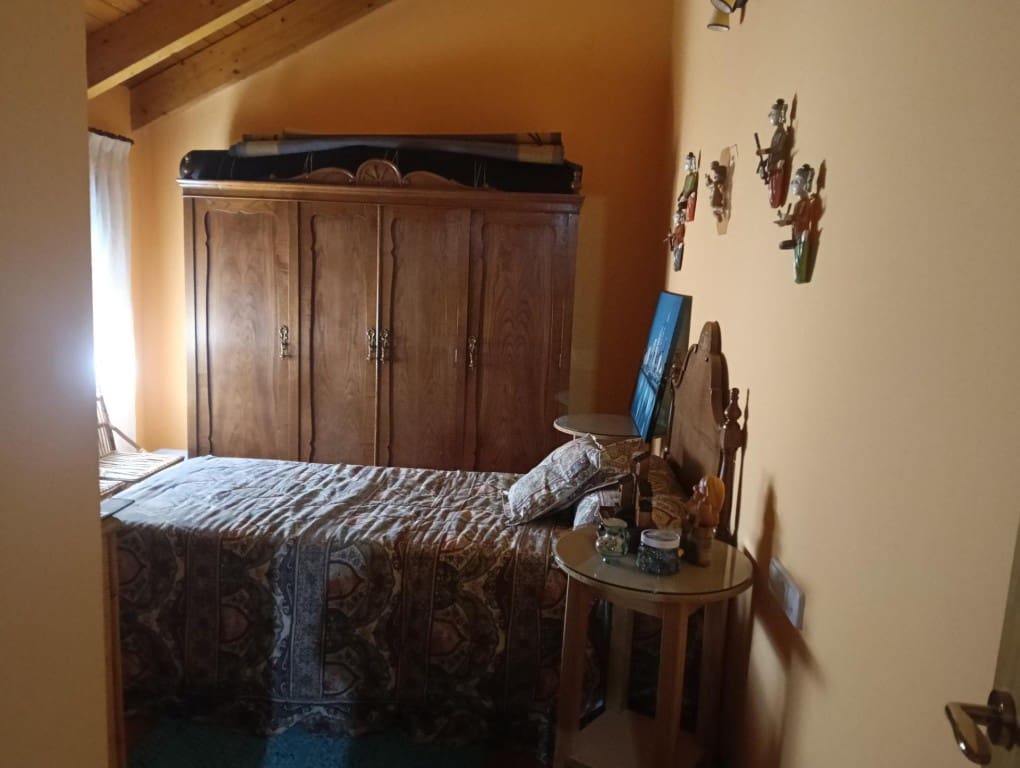 4 bedroom Flat for sale in Valencia de Don Juan with garage - € 155,000 (Ref: 9481124)