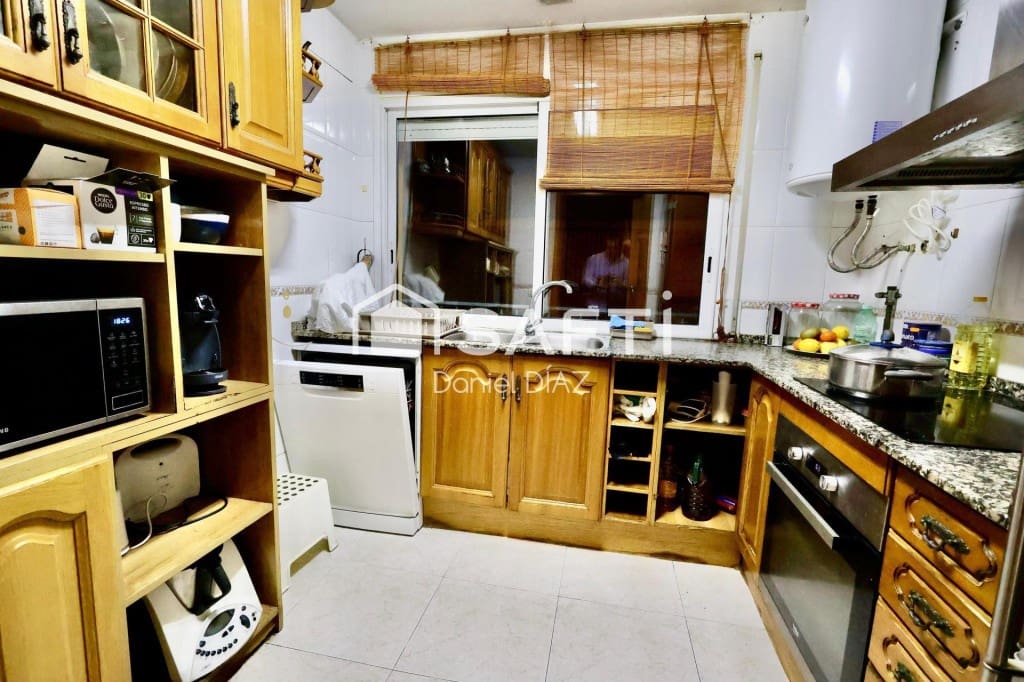 4 sypialnia Apartament na sprzedaż w Pineda de Mar z garażem - 240 000 € (Ref: 9481959)