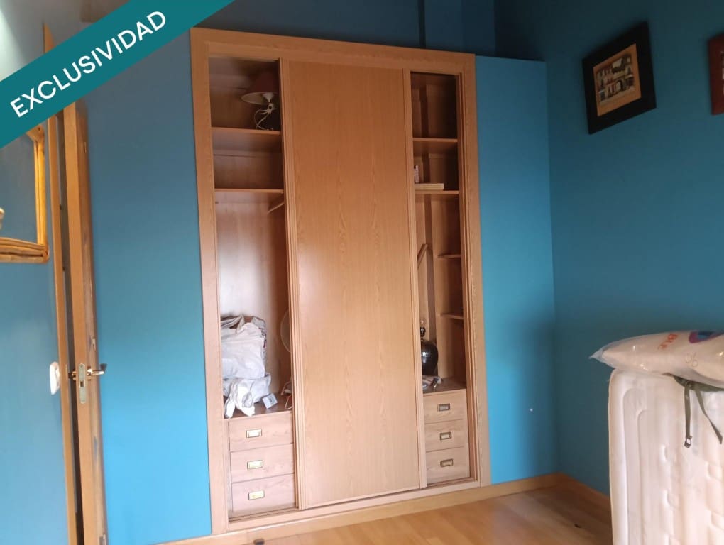 4 bedroom Flat for sale in Valencia de Don Juan with garage - € 155,000 (Ref: 9481960)