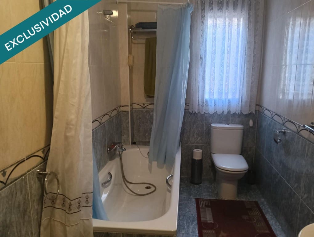 4 bedroom Flat for sale in Valencia de Don Juan with garage - € 155,000 (Ref: 9481960)