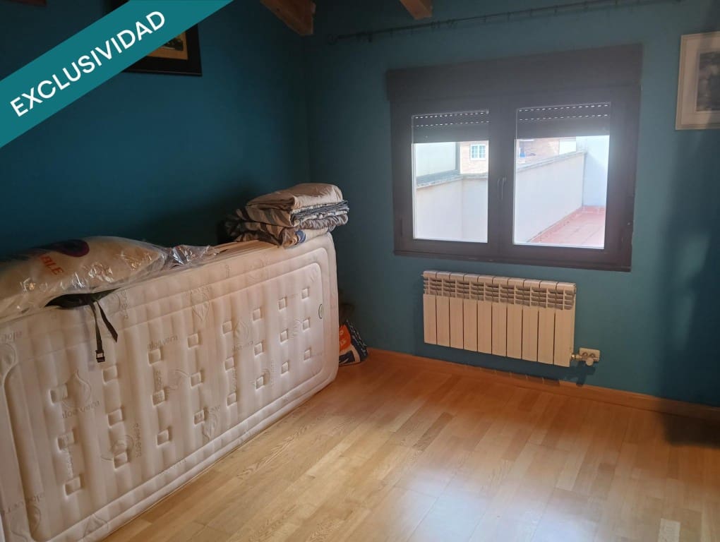 4 bedroom Flat for sale in Valencia de Don Juan with garage - € 155,000 (Ref: 9481960)