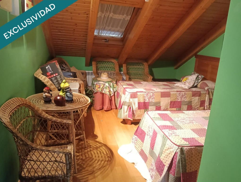 4 bedroom Flat for sale in Valencia de Don Juan with garage - € 155,000 (Ref: 9481960)