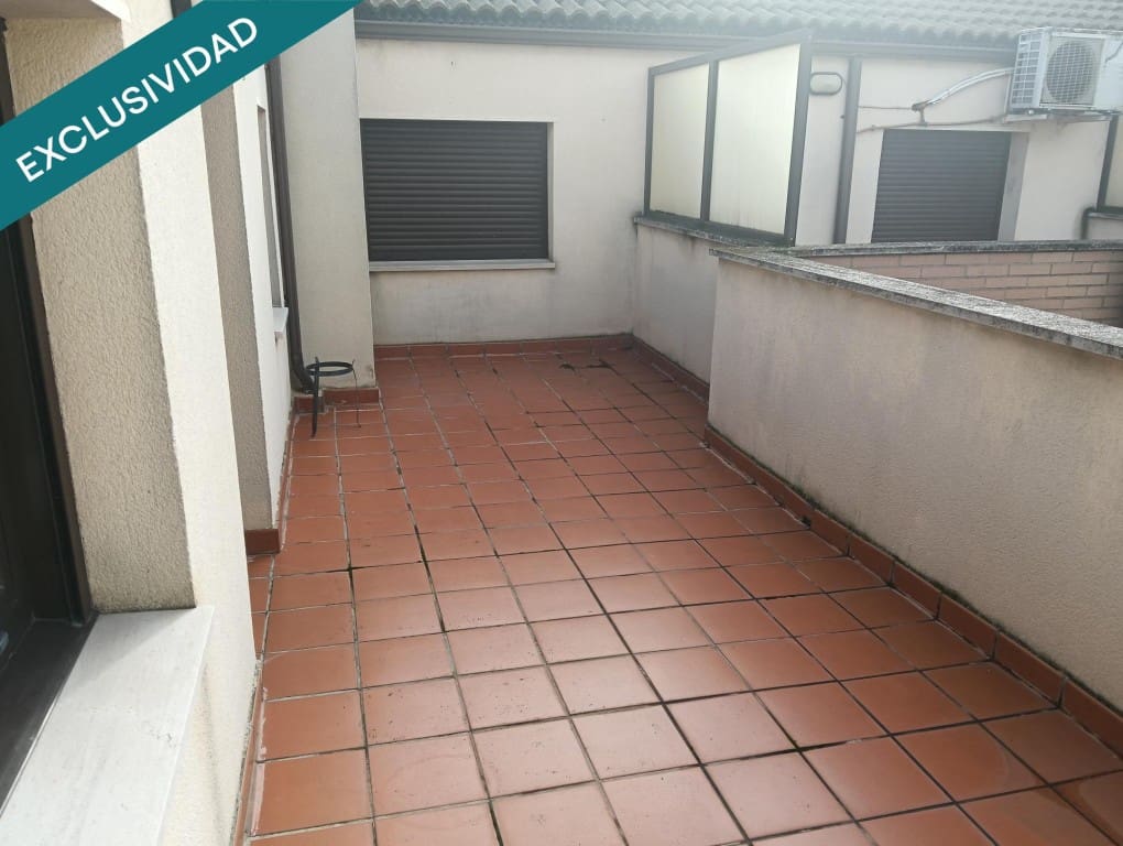 4 bedroom Flat for sale in Valencia de Don Juan with garage - € 155,000 (Ref: 9481960)