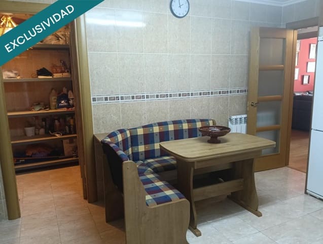 4 bedroom Flat for sale in Valencia de Don Juan with garage - € 155,000 (Ref: 9481960)