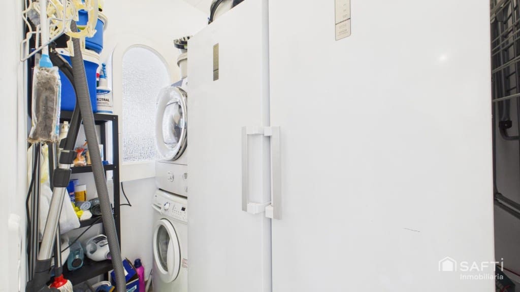 3 bedroom Villa for sale in Empuriabrava with pool garage - € 1,390,000 (Ref: 9485222)