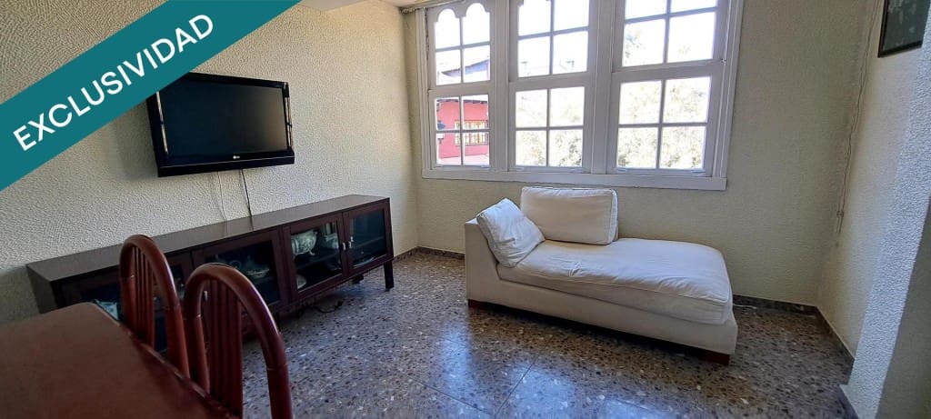 4 bedroom Villa for sale in Molinaseca - € 94,000 (Ref: 9485223)