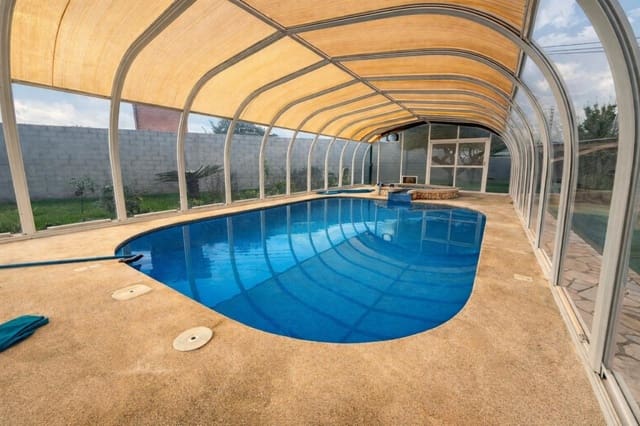 4 camera da letto Villa in vendita in Norte, Castelló de la Plana con piscina garage - 550.000 € (Rif: 9485224)