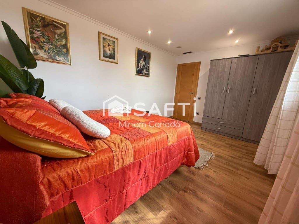 4 camera da letto Villa in vendita in Castello de la Plana con piscina garage - 550.000 € (Rif: 9485224)