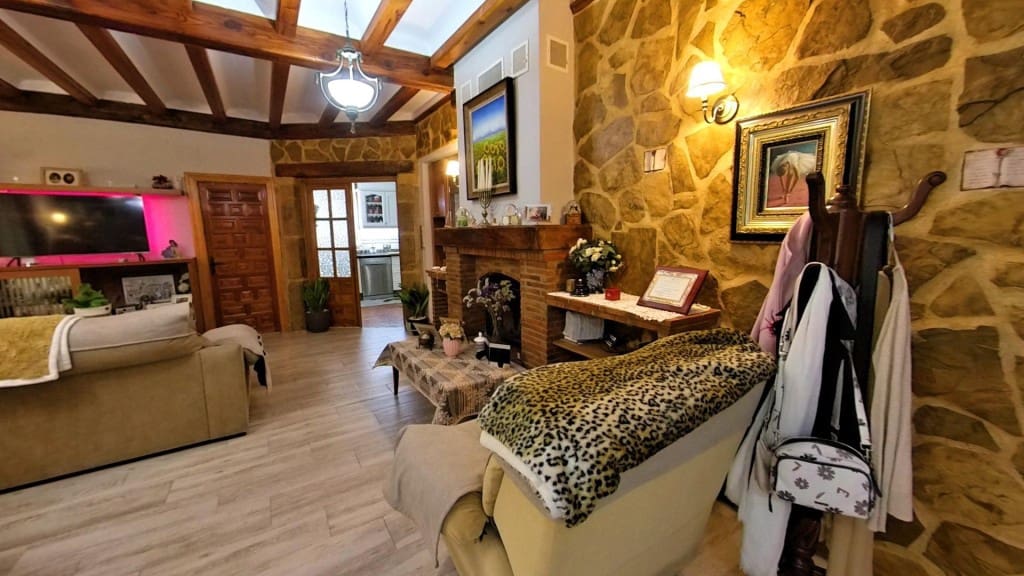 4 soveværelse Finca/Landehus til salg i Elda - € 259.500 (Ref: 9488260)