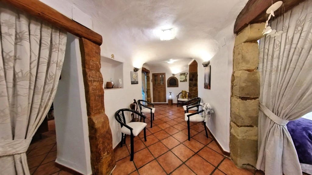 4 soveværelse Finca/Landehus til salg i Elda - € 259.500 (Ref: 9488260)