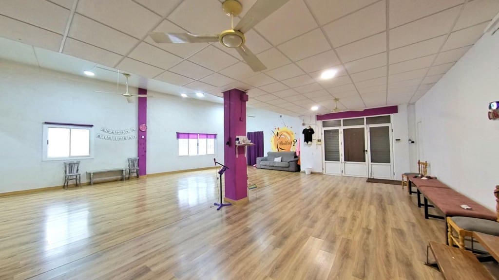 4 soveværelse Finca/Landehus til salg i Elda - € 259.500 (Ref: 9488260)