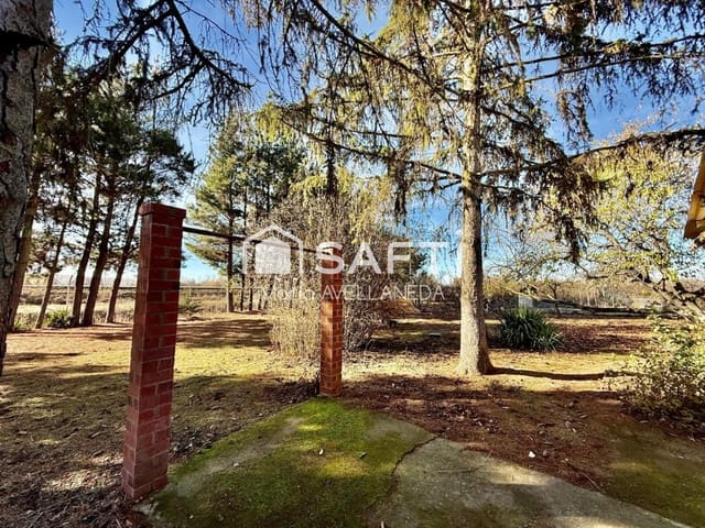 Undeveloped Land for sale in Valencia de Don Juan - € 35,000 (Ref: 9488262)