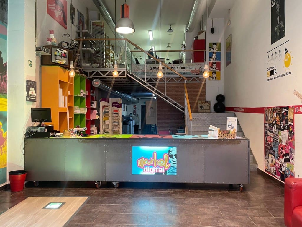 Commerciale da affittare in Ponferrada - 1.000 € (Rif: 9488263)