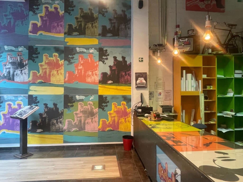 Commerciale da affittare in Ponferrada - 1.000 € (Rif: 9488263)