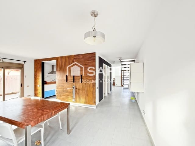 3 camera da letto Villa in vendita in Esparreguera con garage - 380.000 € (Rif: 9488265)