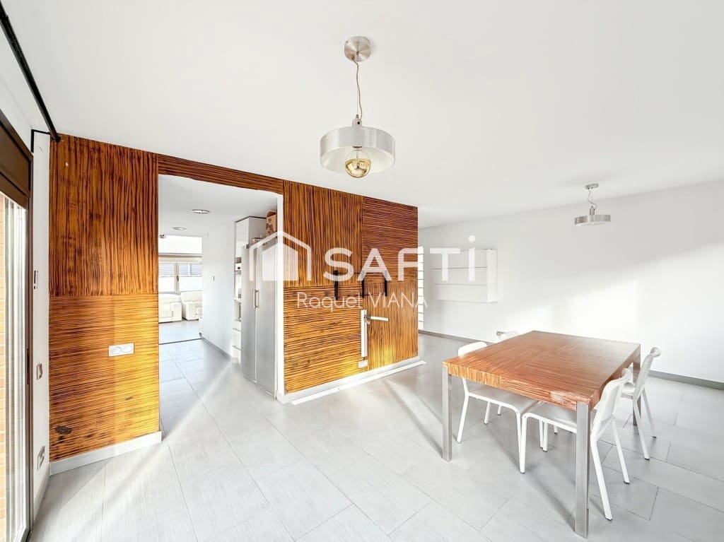 3 camera da letto Villa in vendita in Esparreguera con garage - 380.000 € (Rif: 9488265)