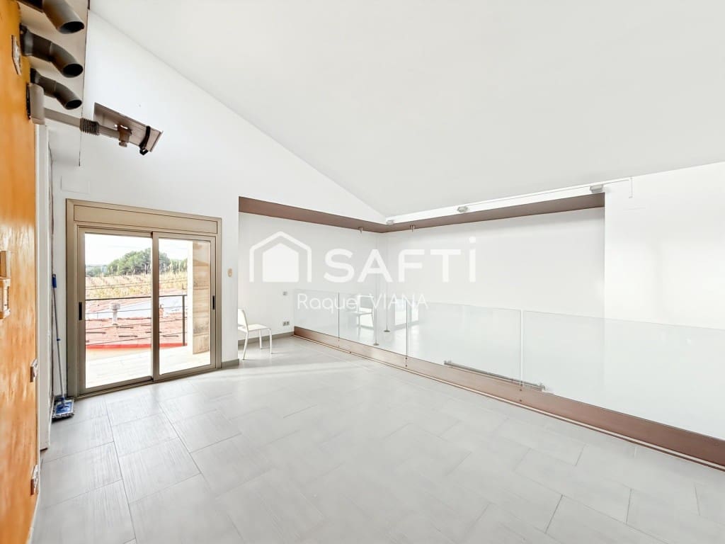 3 camera da letto Villa in vendita in Esparreguera con garage - 380.000 € (Rif: 9488265)