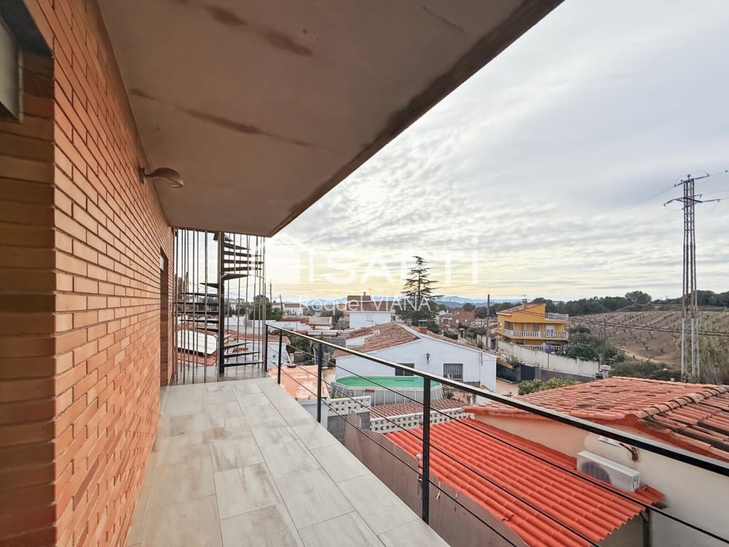 3 camera da letto Villa in vendita in Esparreguera con garage - 380.000 € (Rif: 9488265)