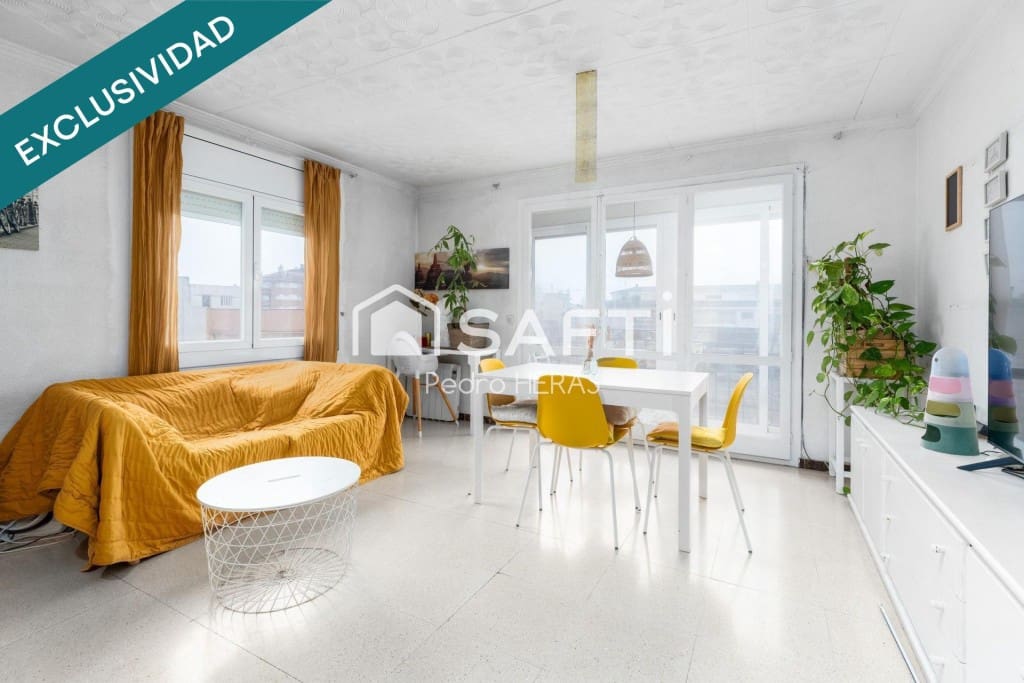 4 bedroom Apartment for sale in Pineda de Mar - € 298,600 (Ref: 9488682)