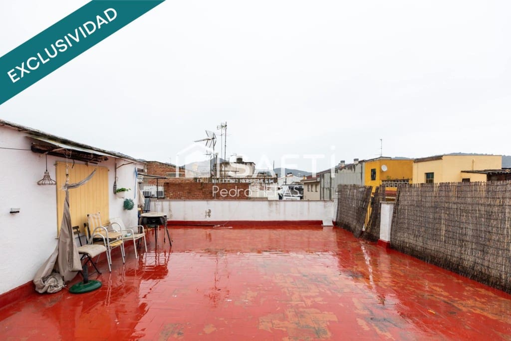 4 bedroom Apartment for sale in Pineda de Mar - € 298,600 (Ref: 9488682)