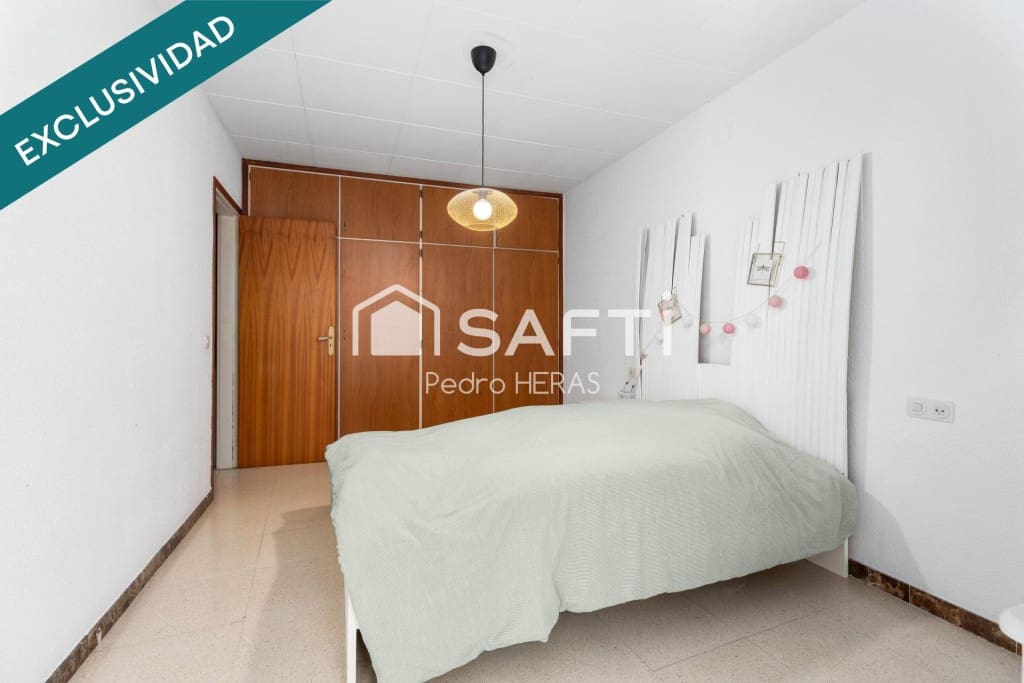 4 bedroom Apartment for sale in Pineda de Mar - € 298,600 (Ref: 9488682)