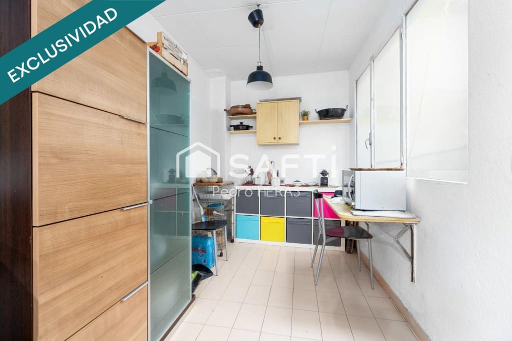 4 bedroom Apartment for sale in Pineda de Mar - € 298,600 (Ref: 9488682)