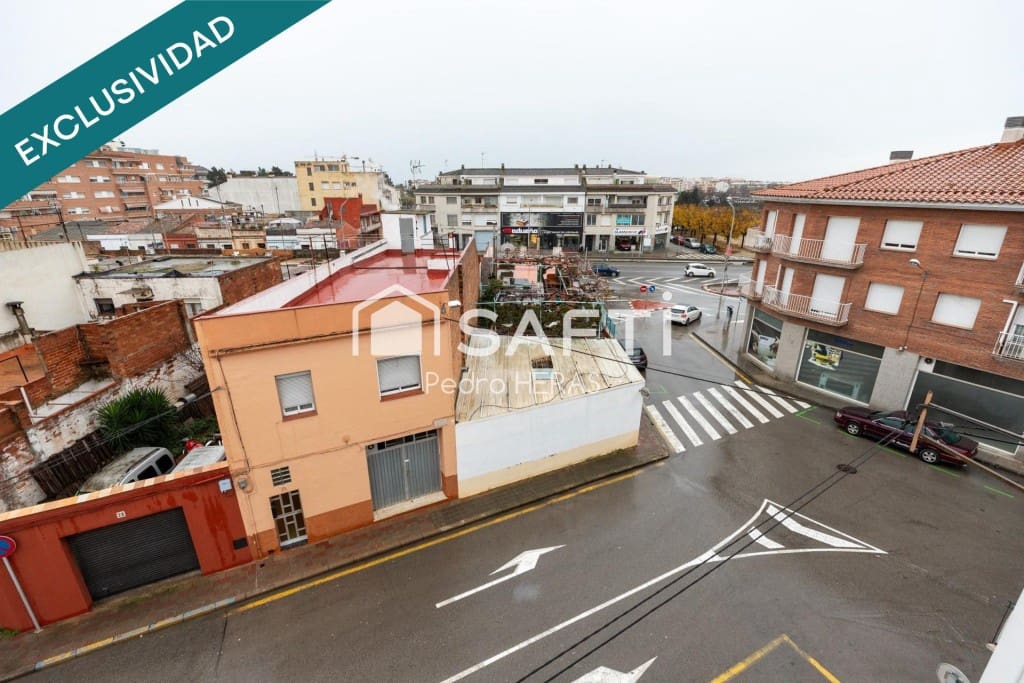 4 bedroom Apartment for sale in Pineda de Mar - € 298,600 (Ref: 9488682)