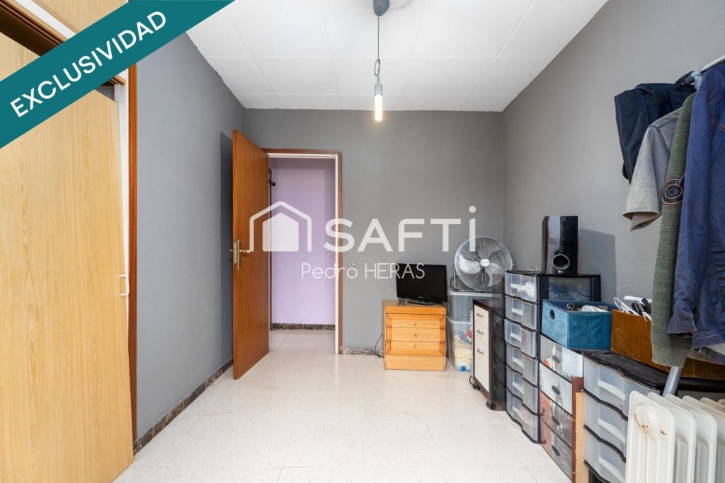 4 bedroom Apartment for sale in Pineda de Mar - € 298,600 (Ref: 9488682)