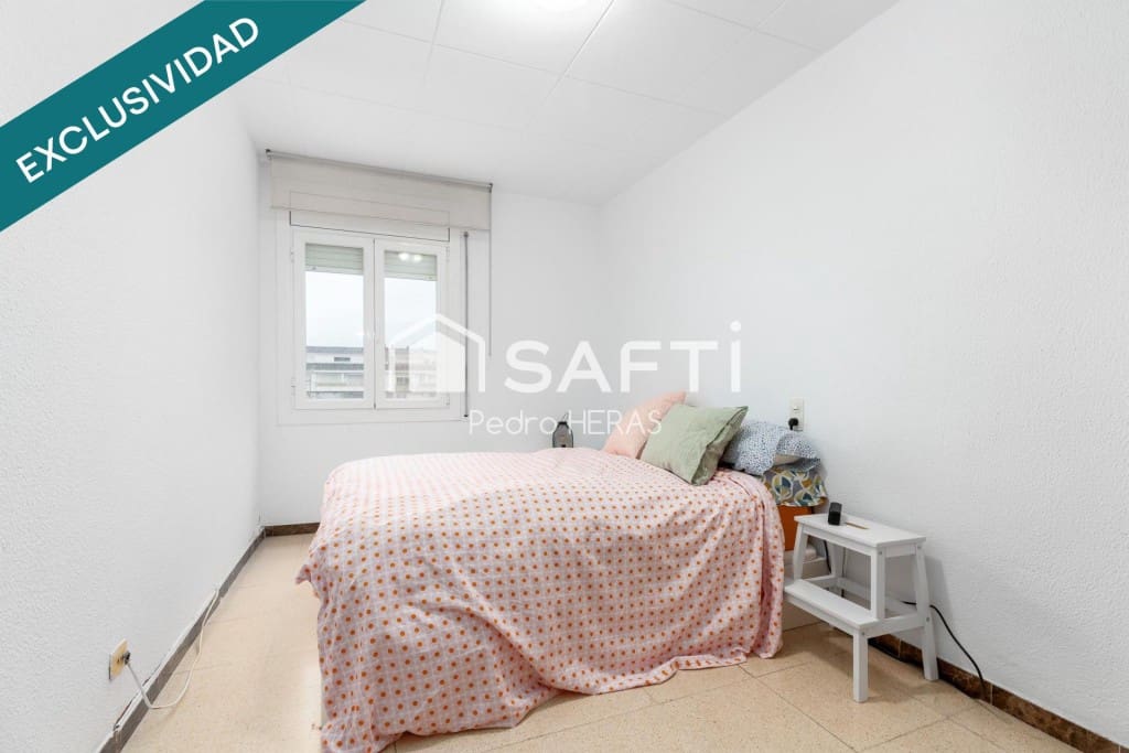 4 bedroom Apartment for sale in Pineda de Mar - € 298,600 (Ref: 9488682)