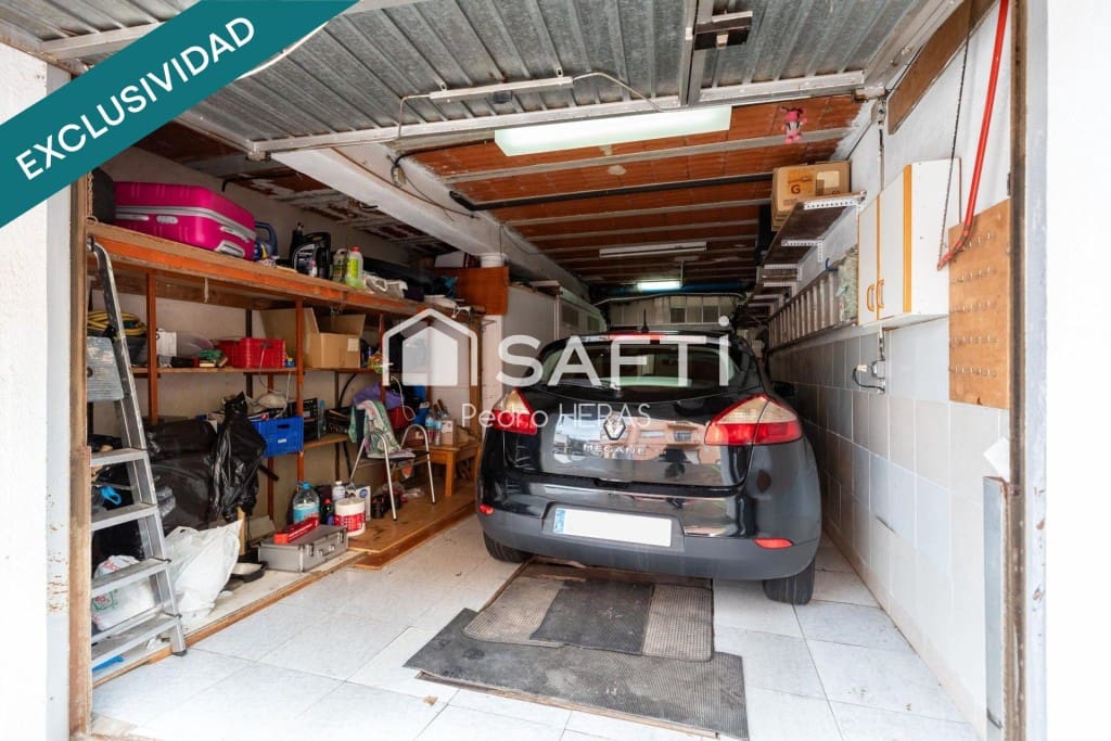 4 bedroom Apartment for sale in Pineda de Mar - € 298,600 (Ref: 9488682)