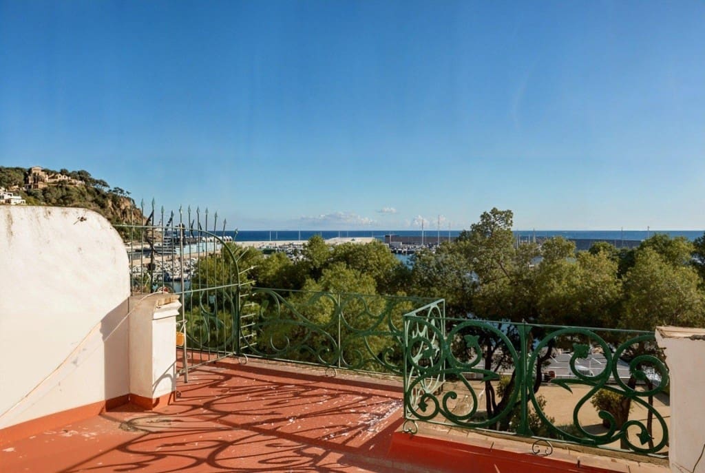 5 soverom Rekkehus til salgs i Blanes - € 650 000 (Ref: 9494407)