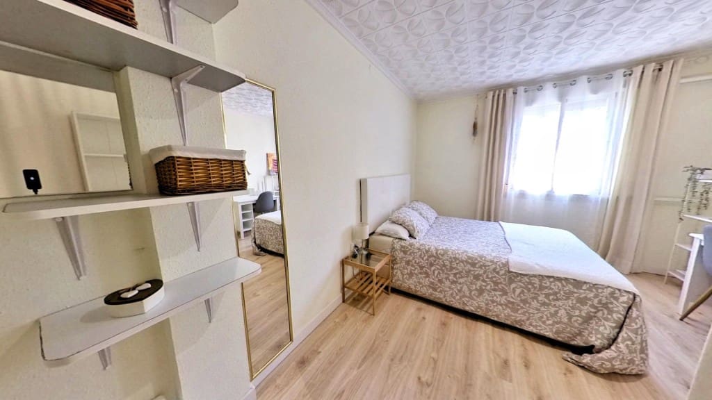 3 bedroom Apartment for sale in Alicante / Alacant city - € 187,000 (Ref: 9497241)