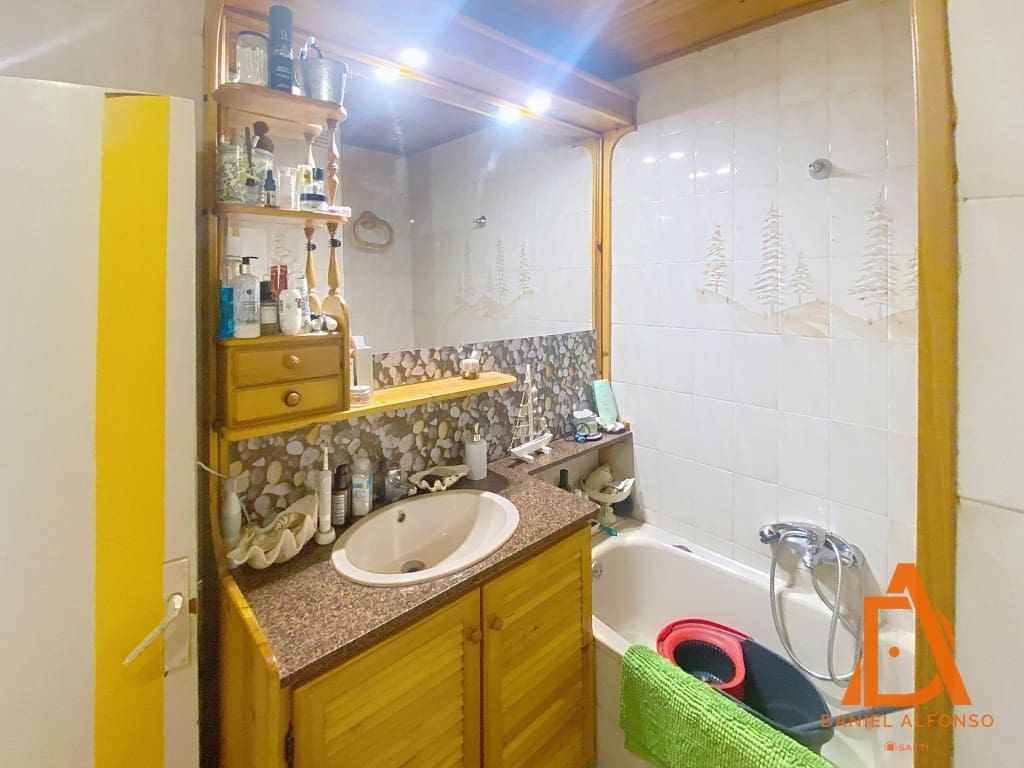 3 bedroom Apartment for sale in Gijon - € 274,000 (Ref: 9497242)