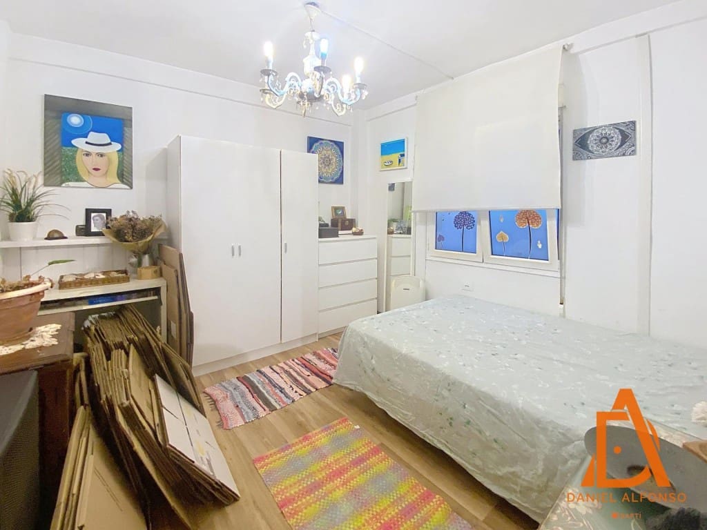 3 bedroom Apartment for sale in Gijon - € 274,000 (Ref: 9497242)