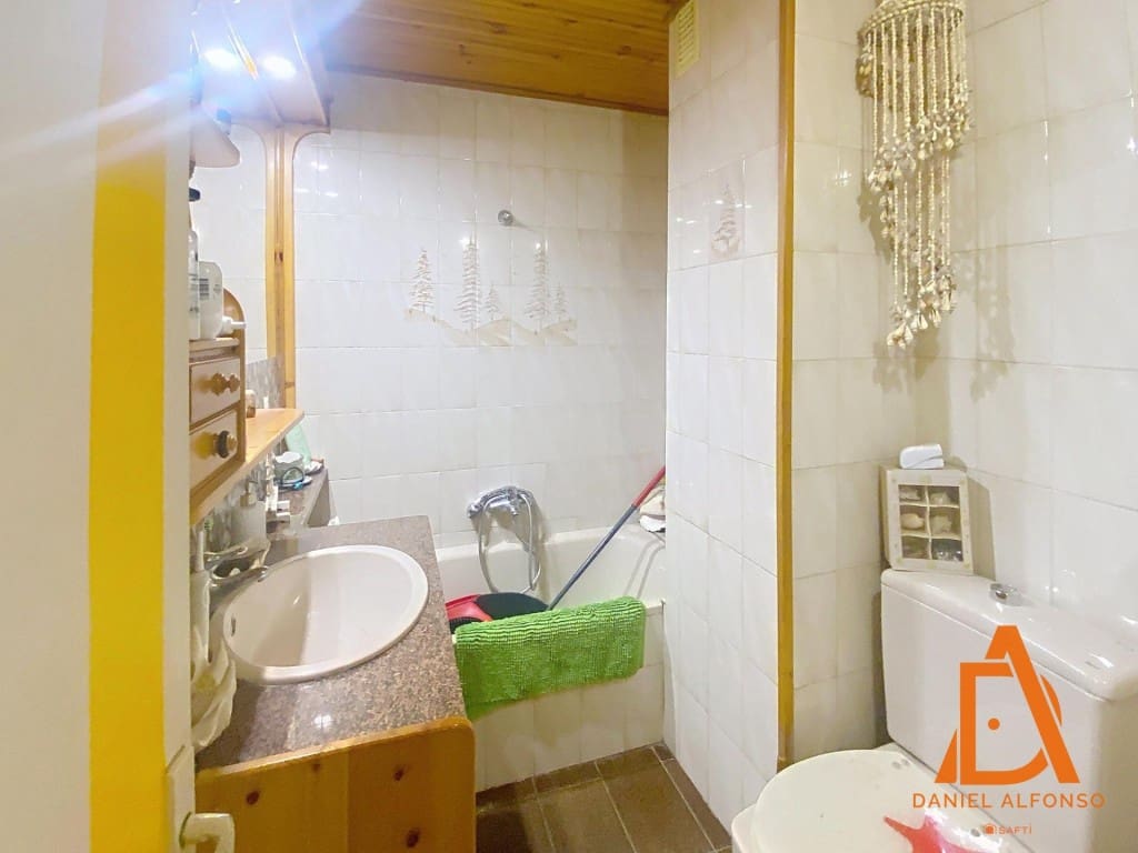 3 bedroom Apartment for sale in Gijon - € 274,000 (Ref: 9497242)