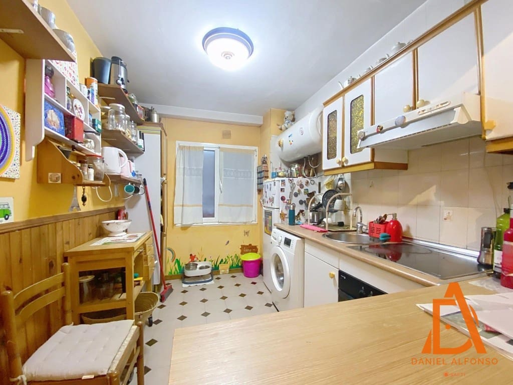 3 bedroom Apartment for sale in Gijon - € 274,000 (Ref: 9497242)