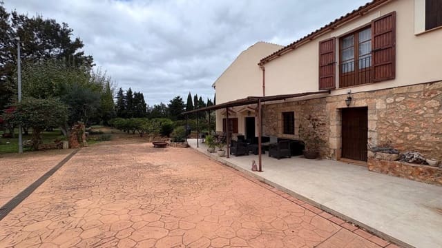 5 sovrum Finca/Hus på landet att hyra i Muro - 3 000 € (Ref: 9497244)