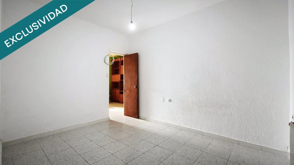 5 sovrum Villa till salu i Molins de Rei - 330 000 € (Ref: 9497245)