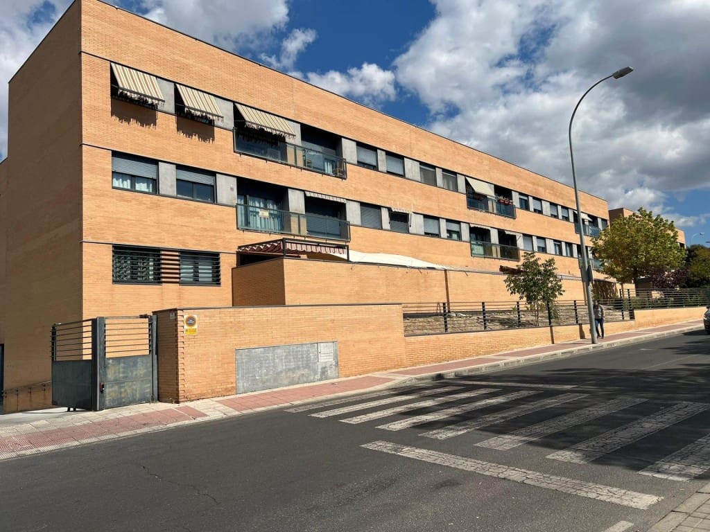 Garage for sale in Collado Villalba - € 7,900 (Ref: 9497252)