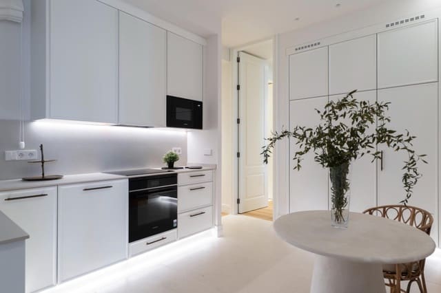 Apartamento de 4 habitaciones en Sol, Madrid ciudad en venta - 1.590.000 € (Ref: 9497259)