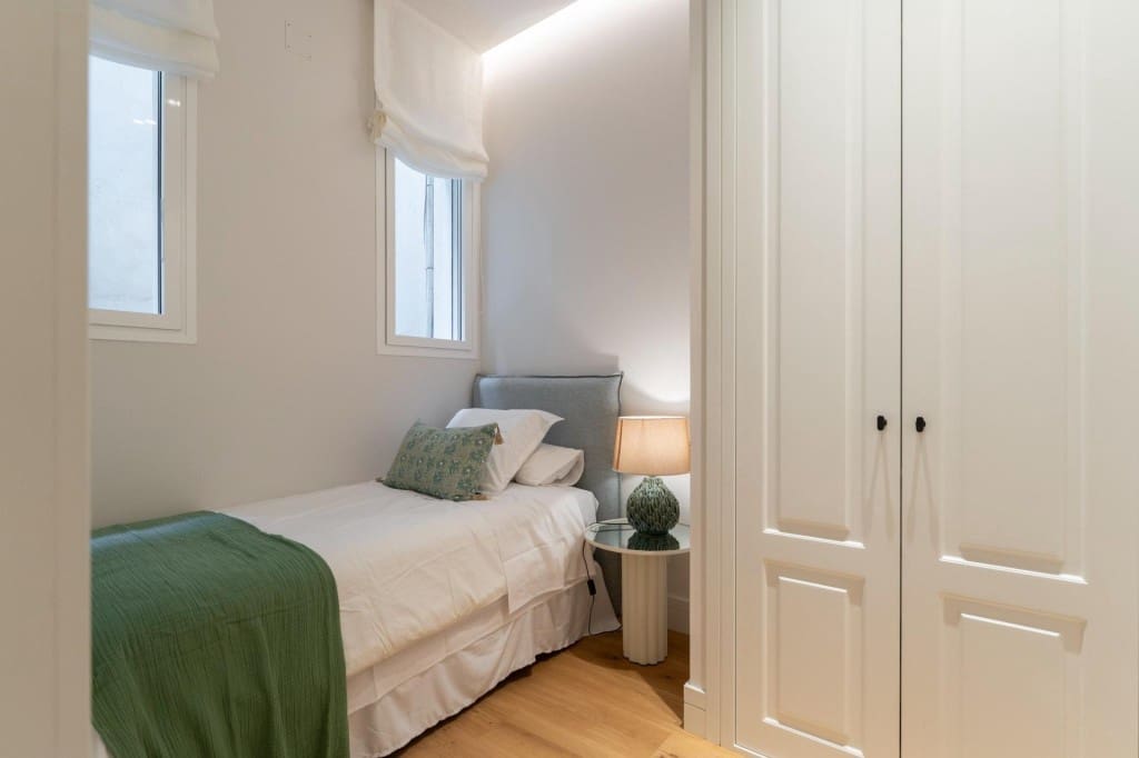 Apartamento de 4 habitaciones en Madrid ciudad en venta - 1.590.000 € (Ref: 9497259)