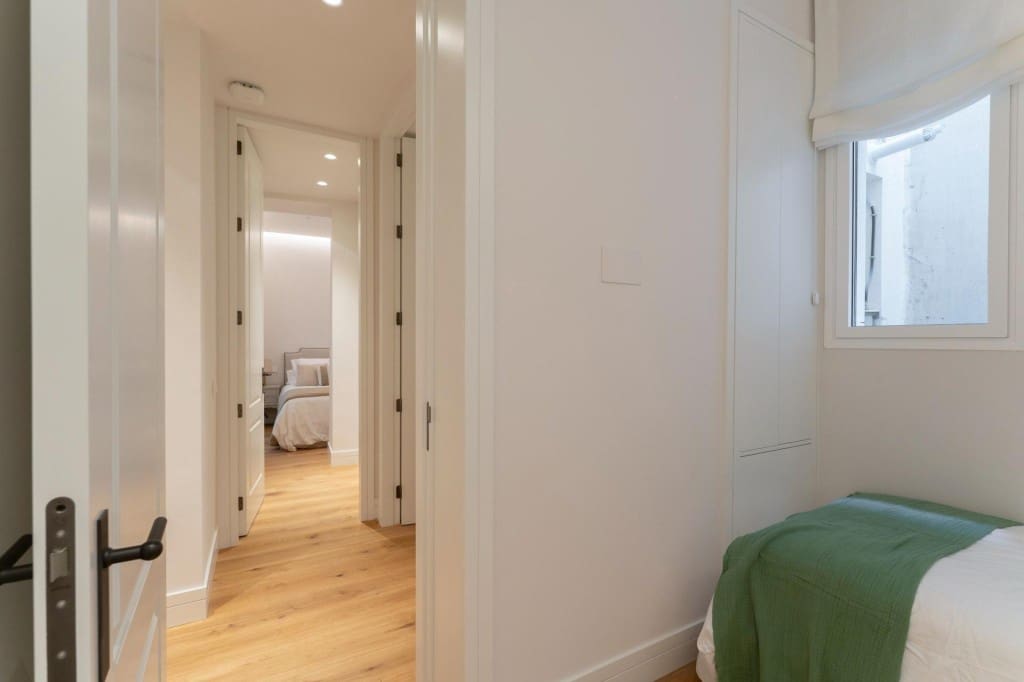 Apartamento de 4 habitaciones en Madrid ciudad en venta - 1.590.000 € (Ref: 9497259)