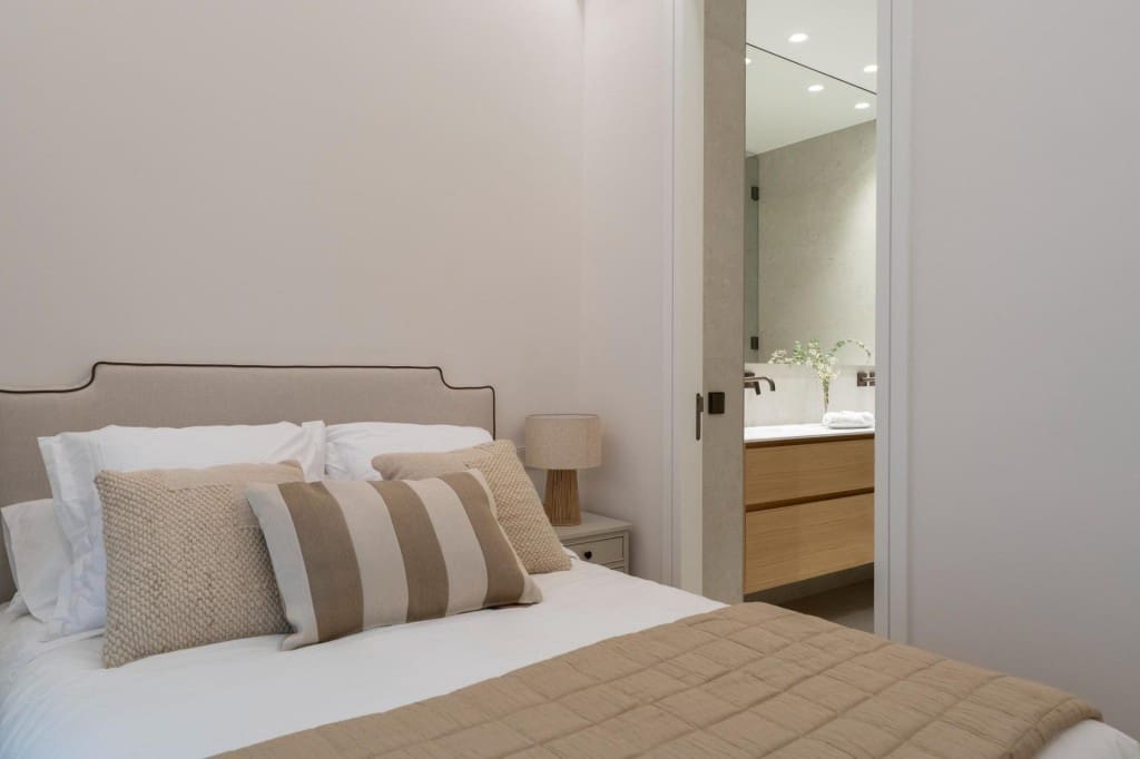 Apartamento de 4 habitaciones en Madrid ciudad en venta - 1.590.000 € (Ref: 9497259)