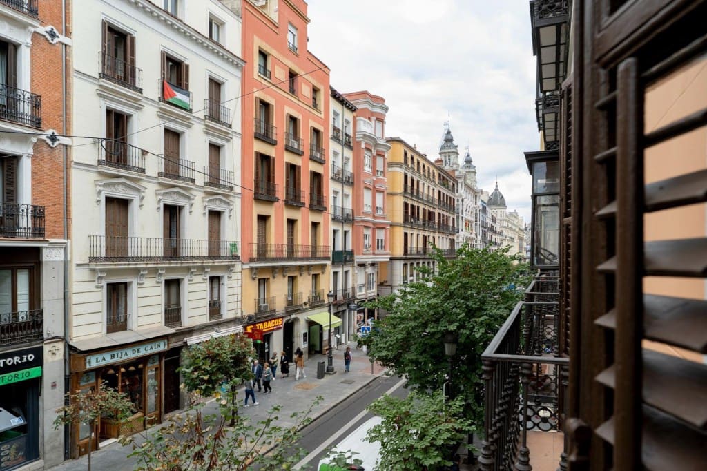 Apartamento de 4 habitaciones en Madrid ciudad en venta - 1.590.000 € (Ref: 9497259)